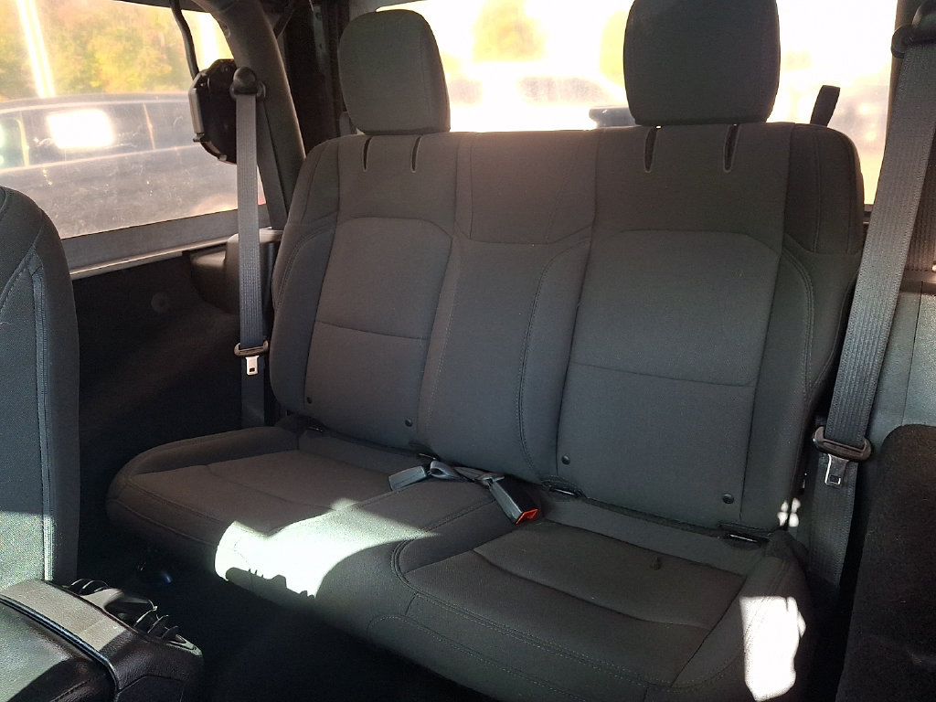 Used 2018 Jeep Wrangler Sport AWD/4WD image 11