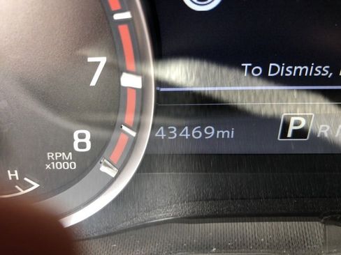 Used 2021 Nissan Titan SV w/ SV Convenience Package image 19