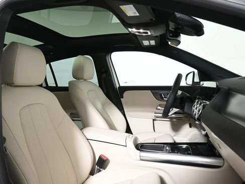 Used 2026 Mercedes-Benz GLA 250 4MATIC image 26