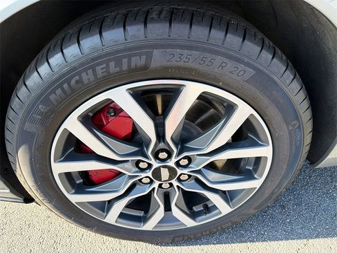 Used 2024 Cadillac XT6 Sport image 11