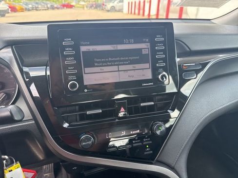 Used 2021 Toyota Camry SE FWD image 15