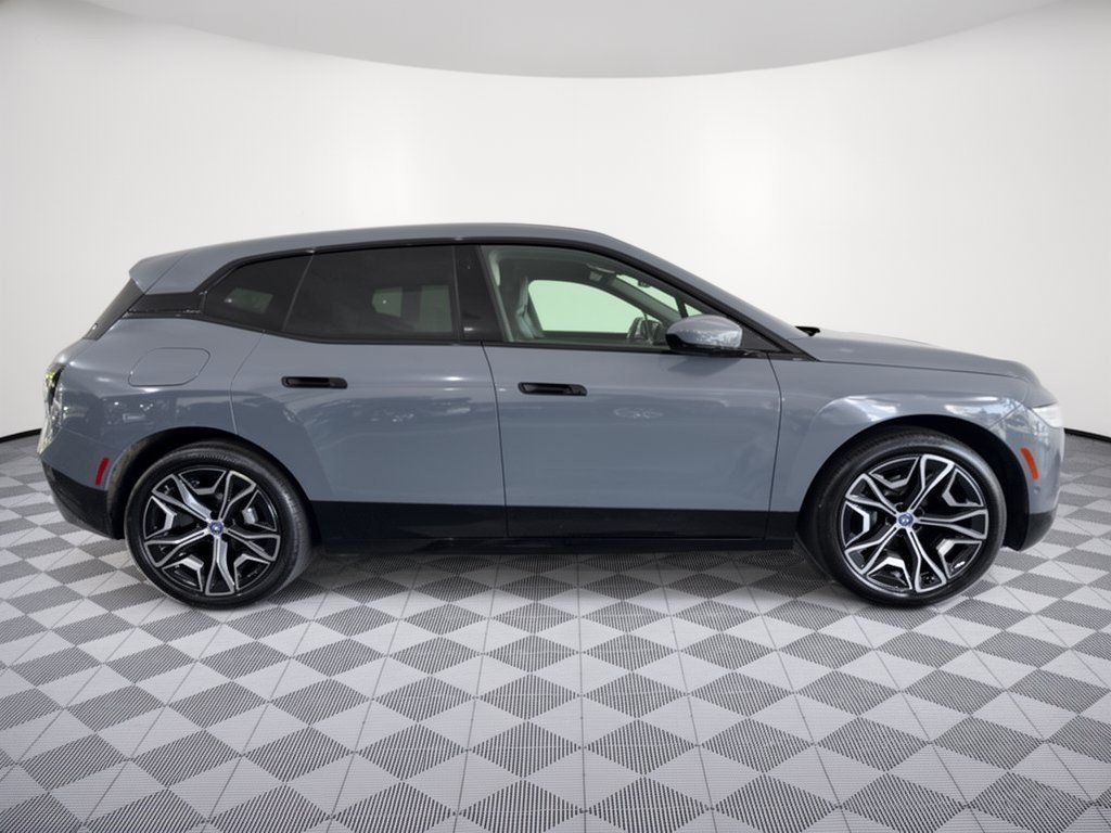 Certified 2024 BMW iX xDrive50 w/ Premium Package AWD/4WD image 6