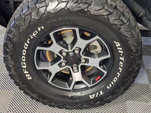 Certified 2022 Jeep Wrangler Unlimited Rubicon w/ Dual Top Group AWD/4WD image 8
