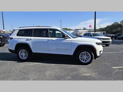 New 2026 Jeep Grand Cherokee L Laredo image 35