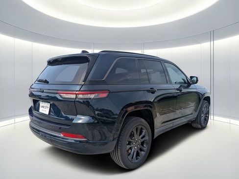 New 2026 Jeep Grand Cherokee Limited AWD/4WD image 4