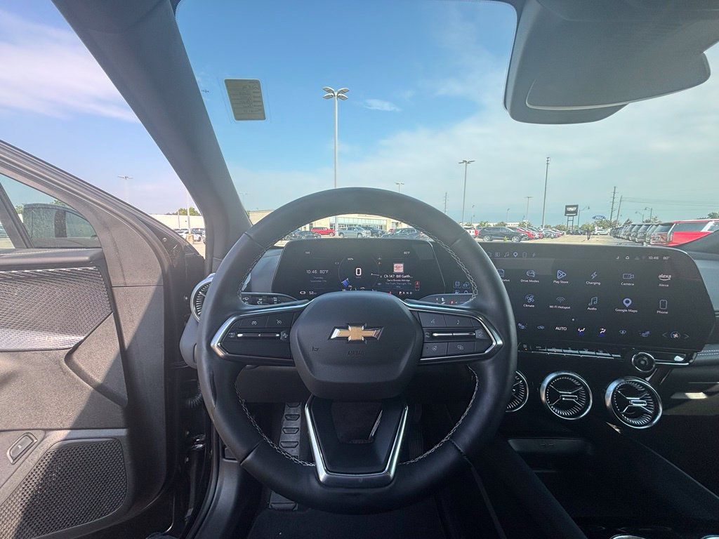 Used 2024 Chevrolet Blazer EV LT AWD/4WD image 19