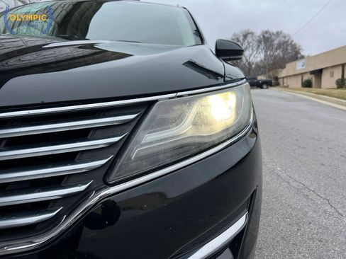 Used 2018 Lincoln MKC Premiere image 5