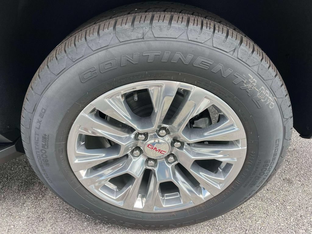 New 2026 GMC Yukon Denali AWD/4WD image 12