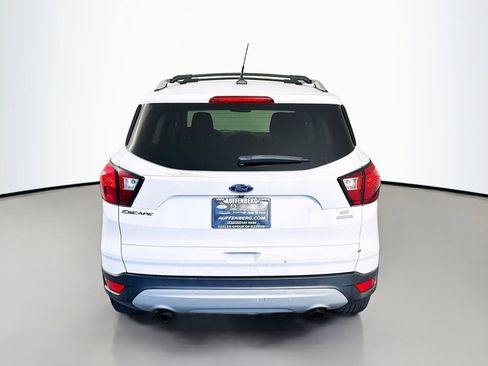 Used 2019 Ford Escape SE FWD image 6