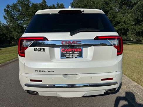 Used 2022 GMC Acadia Denali w/ Denali Technology Package image 6