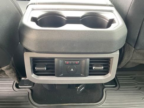 Used 2023 Ford F350 Lariat image 17