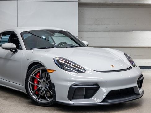 Used 2020 Porsche 718 Cayman GT4 image 15