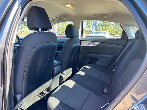 Used 2024 Kia Forte LXS image 15