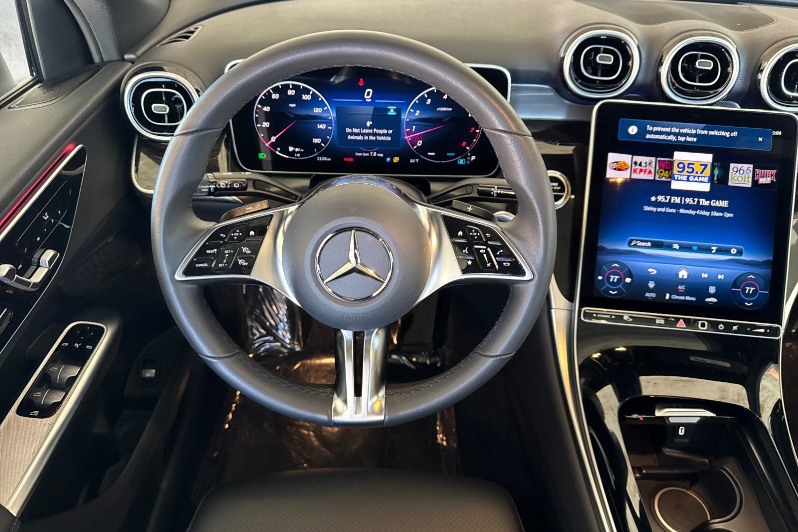 Used 2026 Mercedes-Benz GLC 300 4MATIC image 17