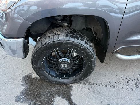 Used 2015 Toyota Tundra SR5 image 12