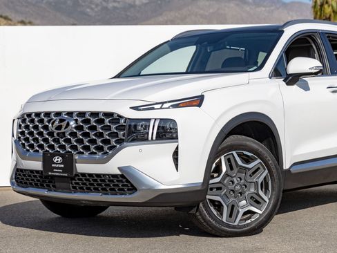 Used 2023 Hyundai Santa Fe Limited w/ Cargo Package AWD/4WD image 2