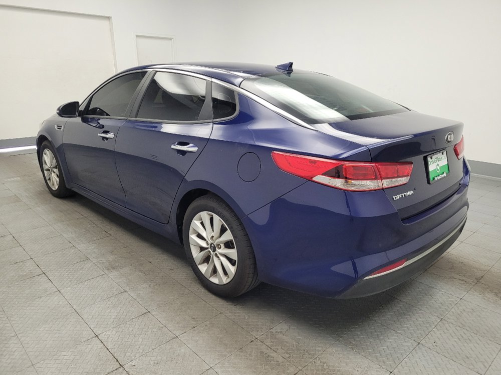 Used 2018 Kia Optima LX w/ 17" Alloy Wheels Package FWD image 5