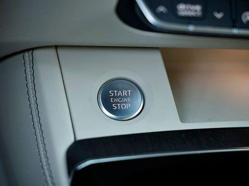 Certified 2025 Audi Q5 2.0T Premium Plus w/ Premium Plus Package image 39