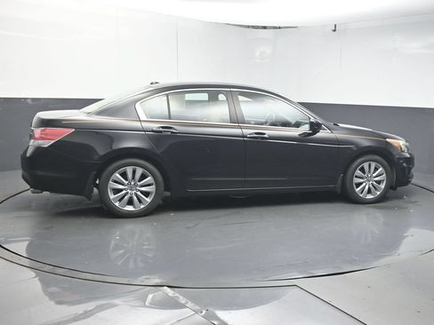 Used 2011 Honda Accord EX-L image 8