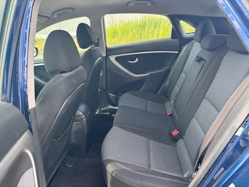Used 2013 Hyundai Elantra GT FWD image 11