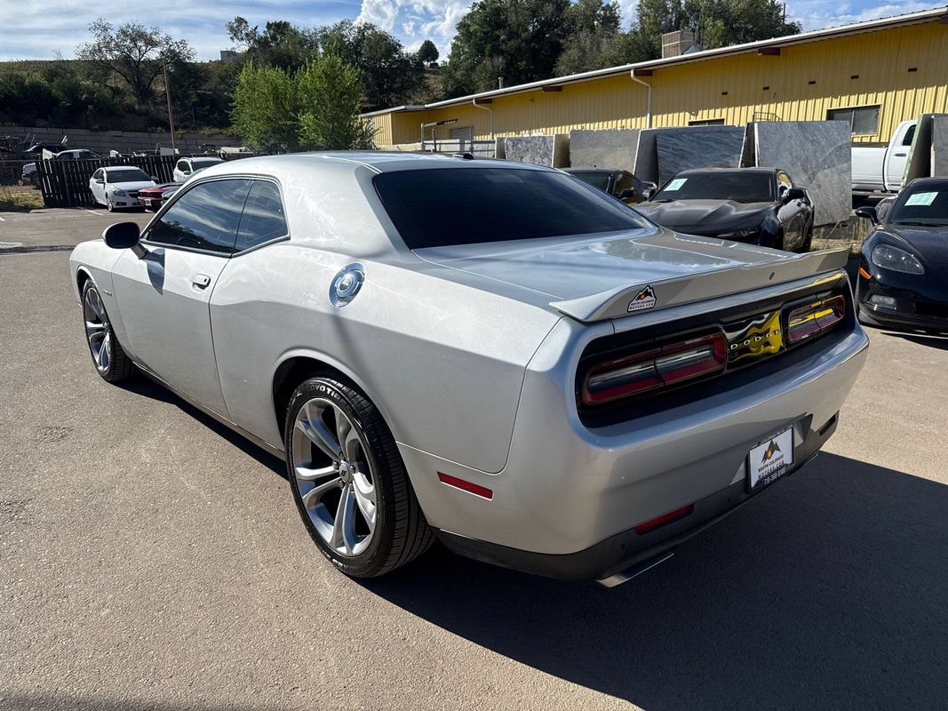 Used 2020 Dodge Challenger R/T RWD image 5