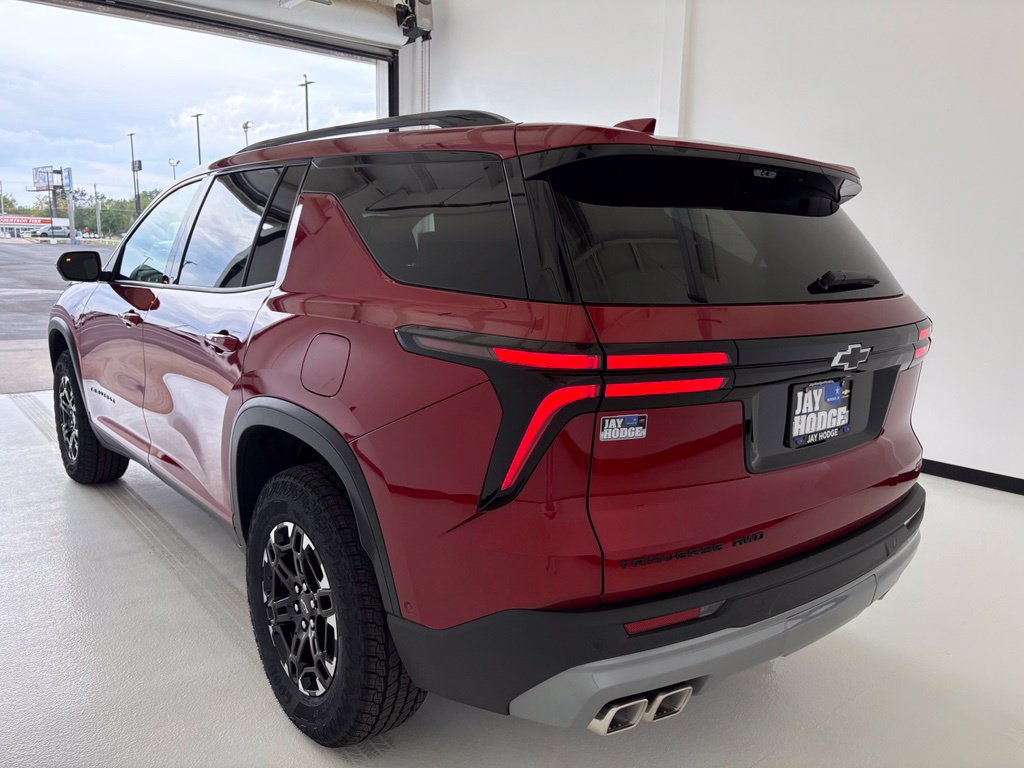 New 2027 Chevrolet Traverse Z71 w/ Enhanced Driving Package AWD/4WD image 21