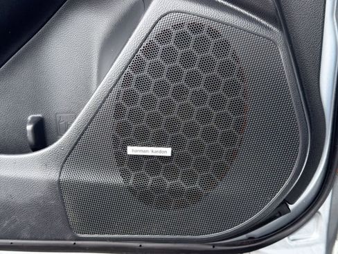 Used 2018 Subaru Forester 2.5i Limited image 33