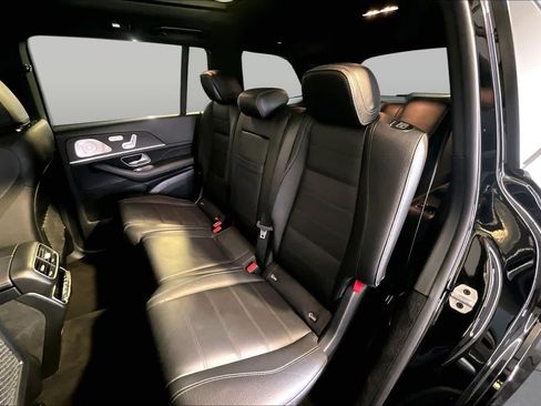 Used 2023 Mercedes-Benz GLS 580 4MATIC image 21