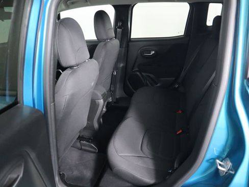 Used 2021 Jeep Renegade Latitude image 21