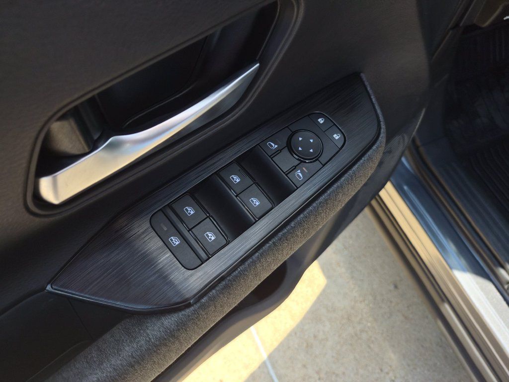 Certified 2026 Nissan Kicks SV w/ SV Premium Package FWD image 17