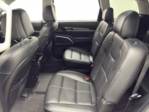 Used 2022 Kia Telluride SX image 35