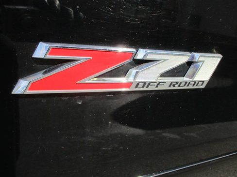Used 2016 Chevrolet Silverado 1500 LT w/ Midnight Edition AWD/4WD image 31