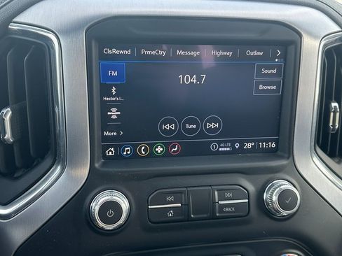 Used 2022 GMC Sierra 2500 SLT w/ SLT Convenience Package image 31