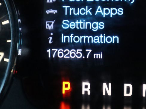 Used 2014 Ford F150 XLT w/ Equipment Group 302A Luxury image 19