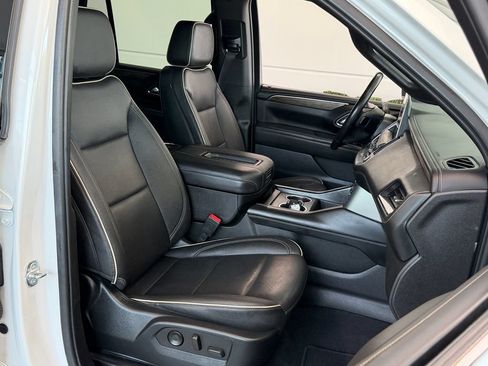 Used 2022 Chevrolet Tahoe Premier AWD/4WD image 26