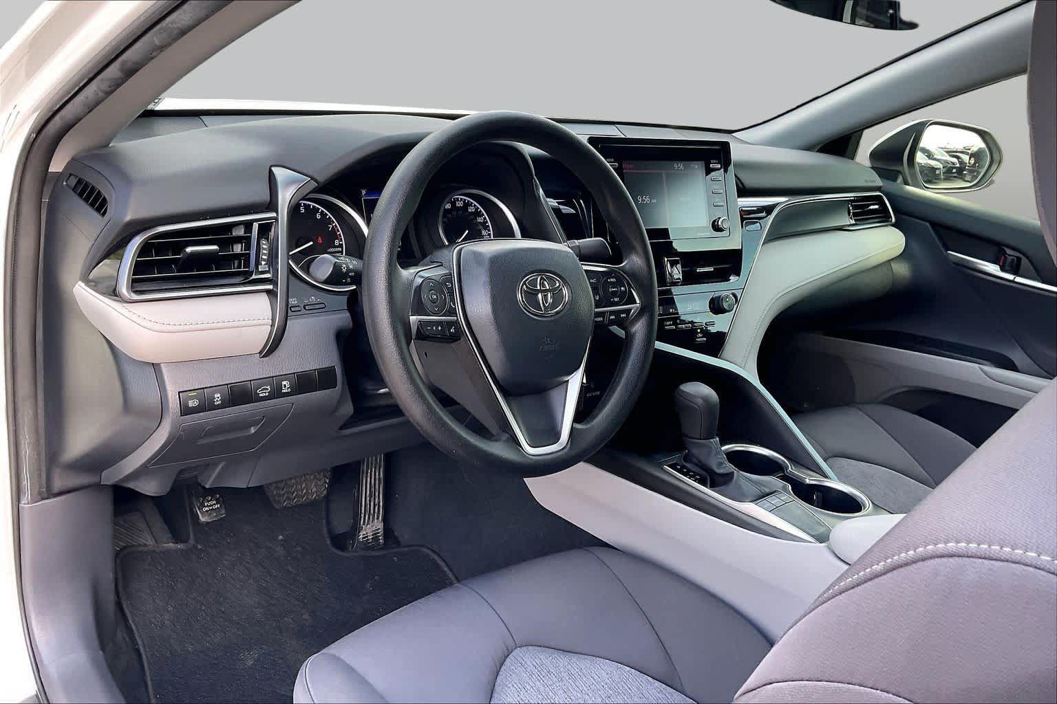 Used 2023 Toyota Camry LE FWD image 17