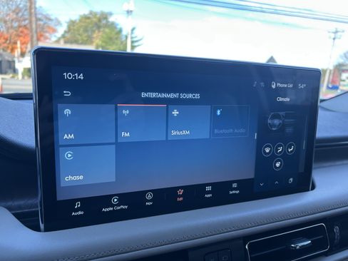 Used 2021 Lincoln Nautilus Reserve image 23