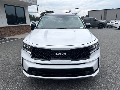 Used 2023 Kia Sorento SX AWD/4WD image 12