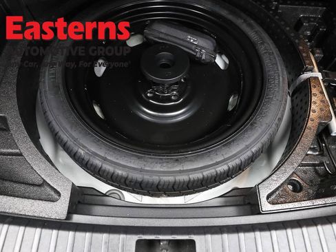 Used 2022 Volkswagen Taos SE AWD/4WD image 21