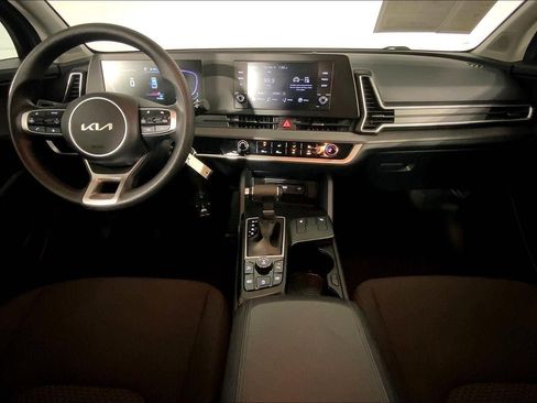 Used 2025 Kia Sportage LX AWD/4WD image 15