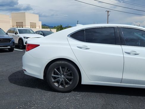 Used 2020 Acura TLX FWD image 5