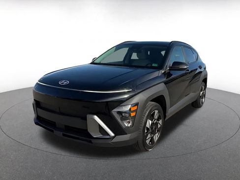 Used 2025 Hyundai Kona SEL image 7