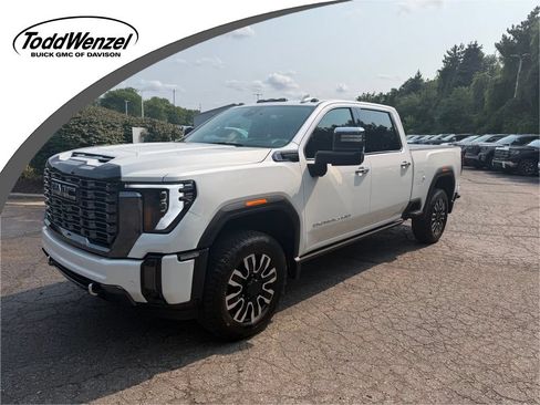 Used 2024 GMC Sierra 2500 Denali Ultimate AWD/4WD image 1