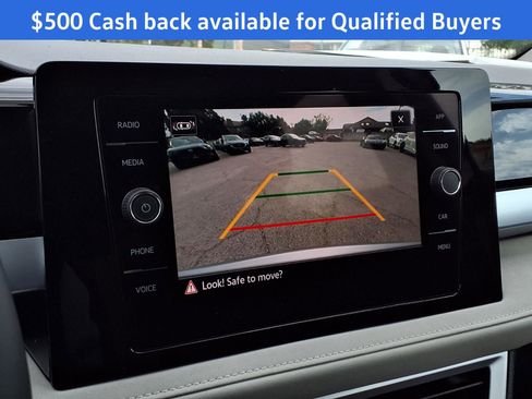 New 2026 Volkswagen Taos SE image 7