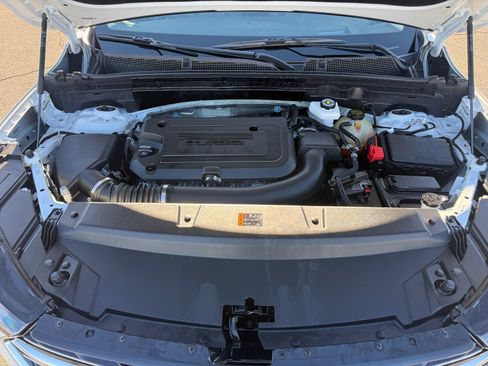 Used 2021 Buick Envision Essence w/ Technology Package I image 28