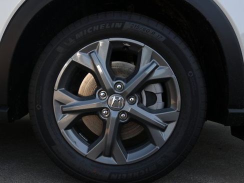 New 2026 Honda HR-V LX image 5