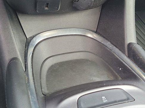 Used 2017 Chevrolet Malibu LT image 30