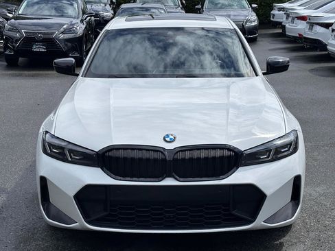 Used 2023 BMW 330i Sedan w/ M Sport Package RWD image 11
