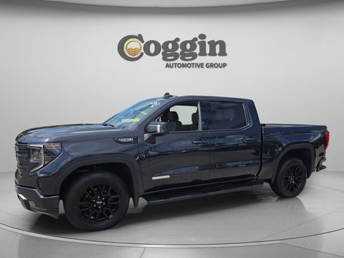Used 2025 GMC Sierra 1500 Elevation w/ Elevation Premium Package RWD image 1