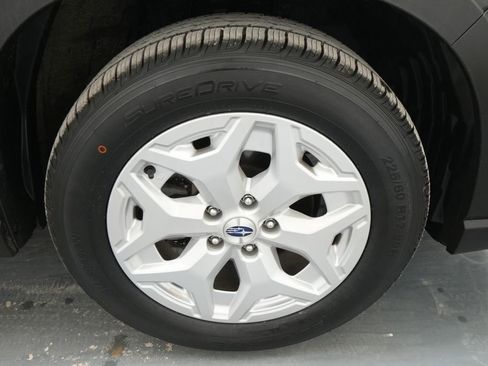 Used 2023 Subaru Forester AWD/4WD image 11